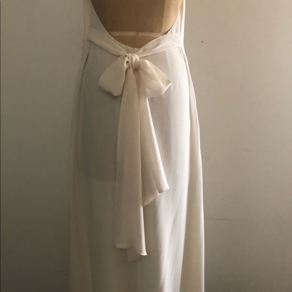 J.DOSI]Turquoise Embellishment Cream Silk Crepe Halter neck Backless Dress - Picture 14 of 16